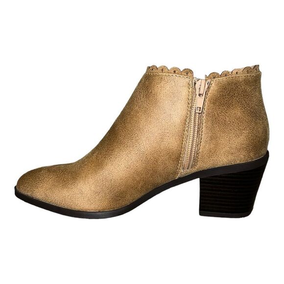 Journee Collection Scalloped Edge Tan Booties - Picture 3 of 8